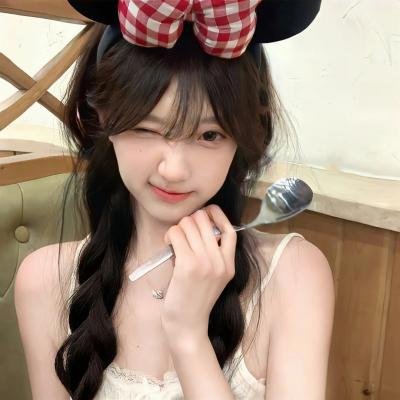 汽车女窃贼